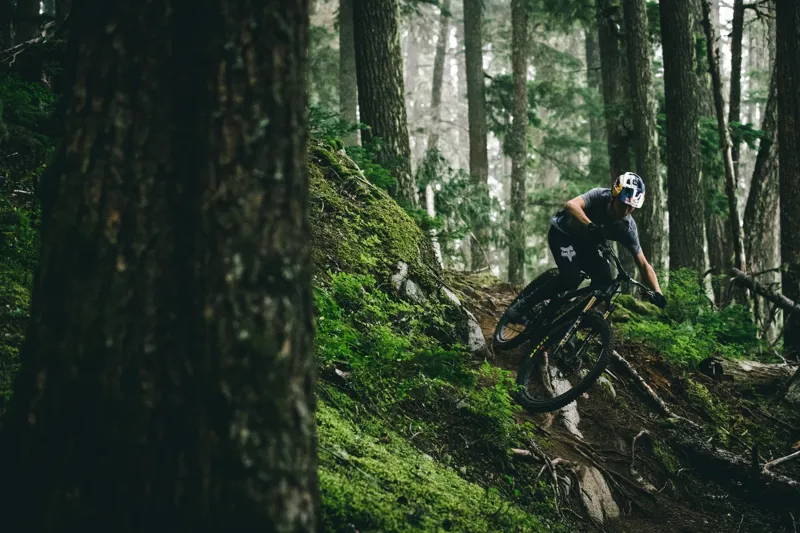 Santa Cruz Vala X0 AXS RSV Electric Mountain Bike-2