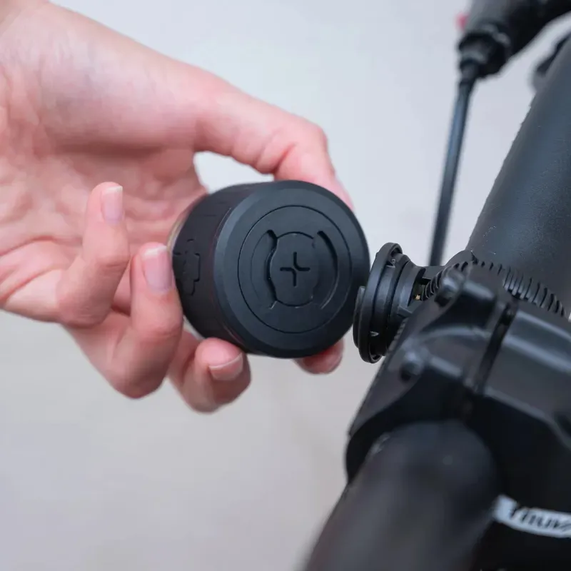 SP Connect SP Bike Front Light - 270-lumens-4